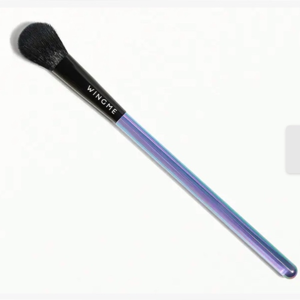 5 for $25 WingMe Allover Eyeshadow Brush